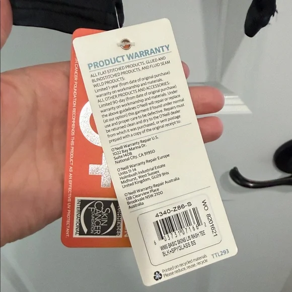 NWT! O’Neill Women’s Longsleeve Rash guard - Picture 3 of 7